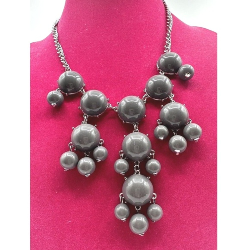 Chic Grey Bubble Bead Statement Necklace Silver‎ Chain Chunky Bib J-01